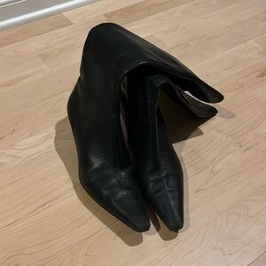 Steve Madden red and black boots size 8 1/2 womens heel height: 2 1/2 inches